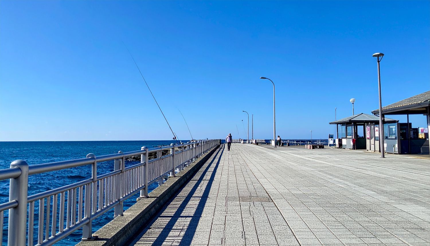 デートにおすすめの海釣り公園。柵・レンタルショップ・トイレ完備で安心